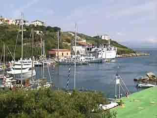 صور Capo Testa منتجع
